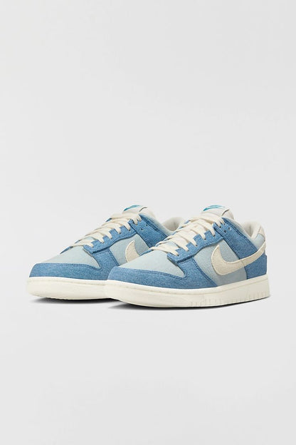 Nike Dunk Low Sneakers