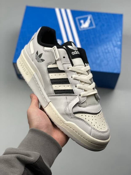 Adidas Forum Low Classic Sneakers